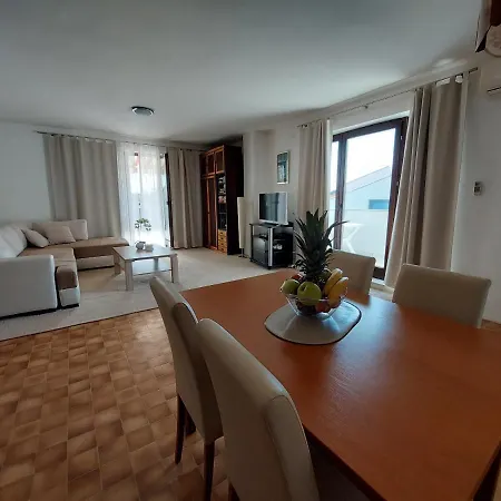 Martina Apartamento Malinska